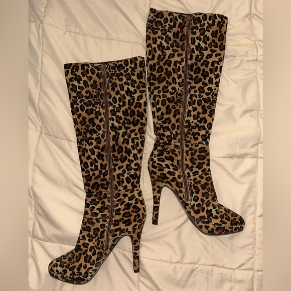 Worthington cheetah boots - Picture 1 of 3